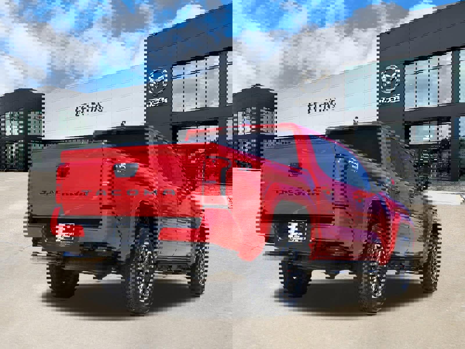 Used 2025 Toyota Tacoma TRD Sport image 3