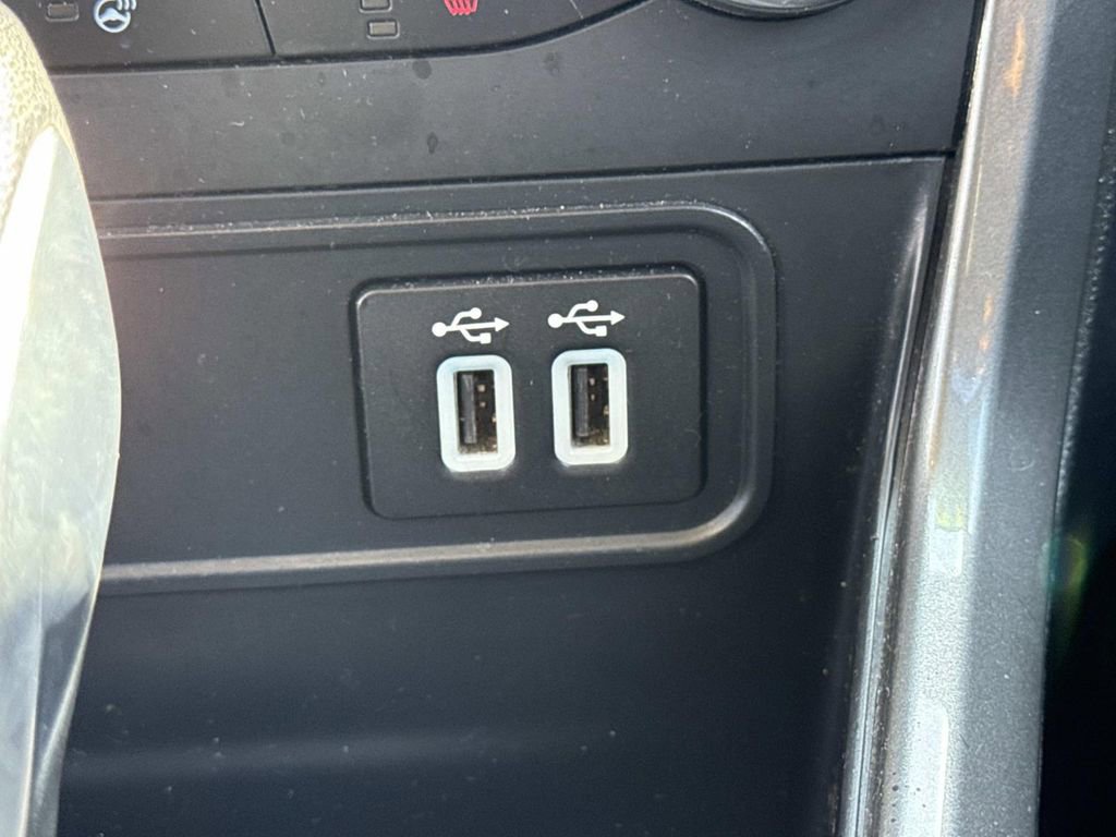 Used 2021 Ford EcoSport SES image 27