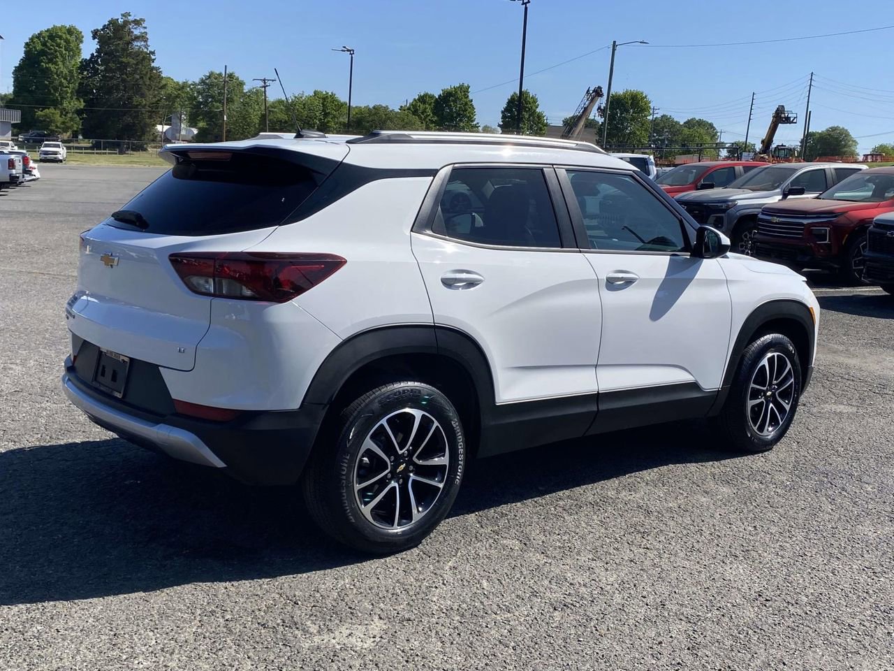 Used 2025 Chevrolet TrailBlazer LT AWD/4WD image 6