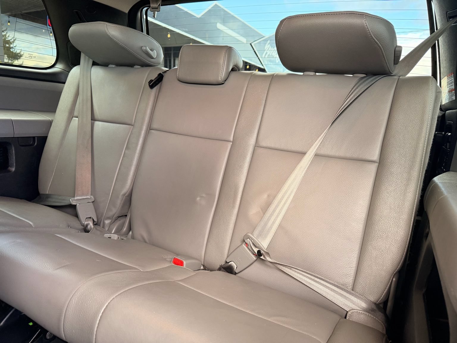 Used 2020 Toyota Sequoia Limited w/ Safety & Convenience Package AWD/4WD image 17