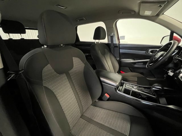 Used 2022 Kia Sorento LX AWD/4WD image 9