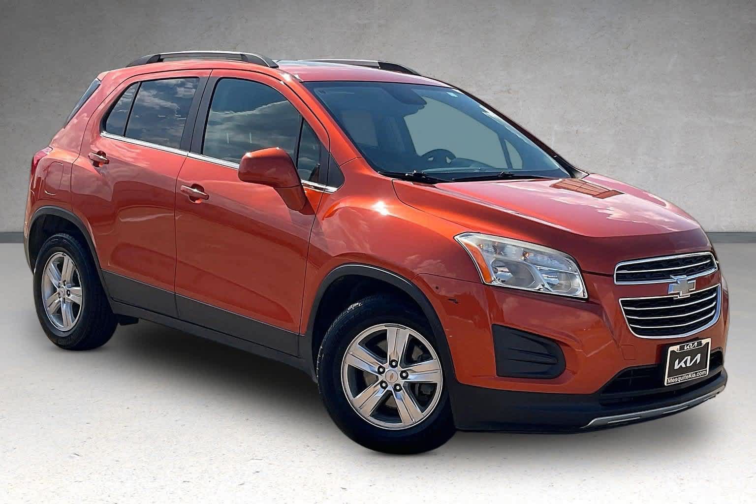 Used 2015 Chevrolet Trax LT w/ LT Sun and Sound Package FWD image 20