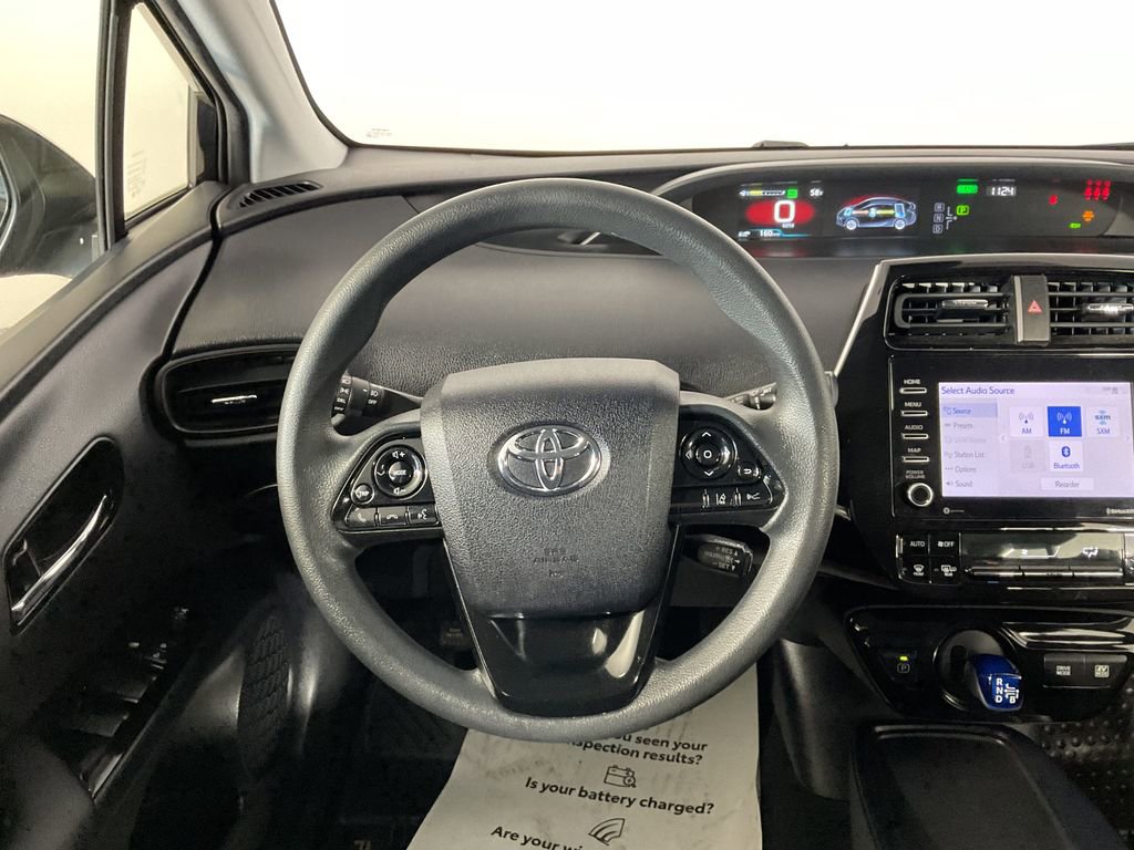 Used 2021 Toyota Prius LE image 12