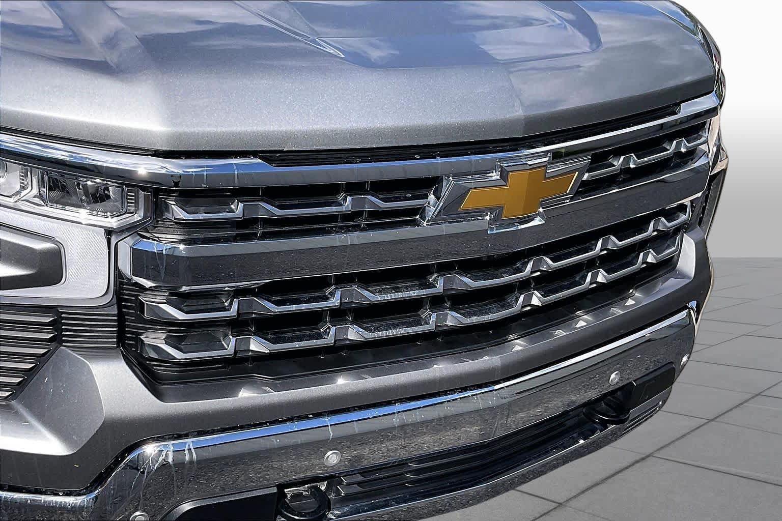 Used 2024 Chevrolet Silverado 1500 LTZ AWD/4WD image 29