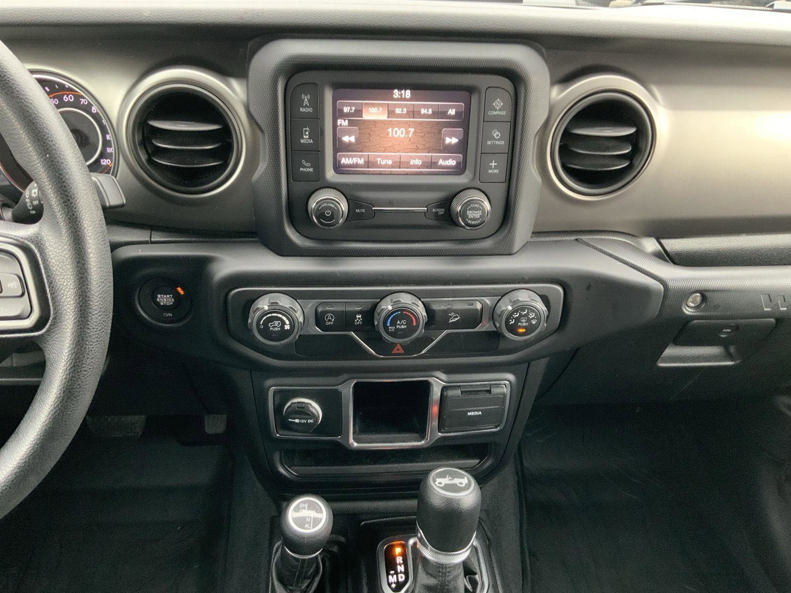 Used 2020 Jeep Wrangler Unlimited Sport image 27