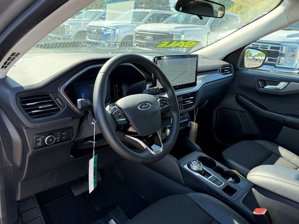 New 2024 Ford Escape SE FWD image 11