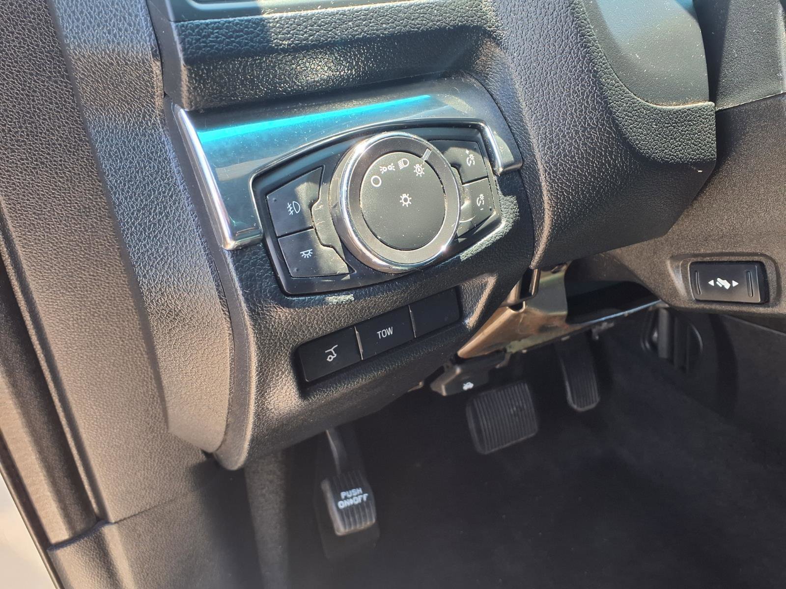 Used 2016 Ford Explorer Limited w/ Class II Trailer Tow Package FWD image 16