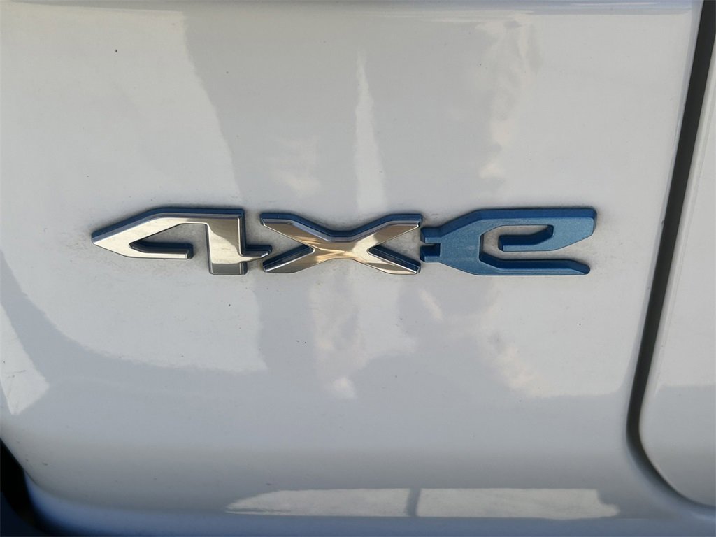 Used 2023 Jeep Wrangler Unlimited Sahara w/ Cold Weather Group image 12