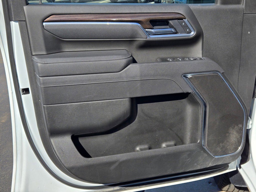 Certified 2025 Chevrolet Silverado 2500 LT w/ Convenience Package image 21