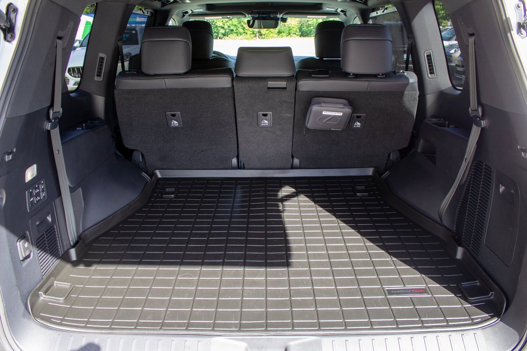 Used 2024 Lexus LX 600 4WD w/ Luxury Package image 23