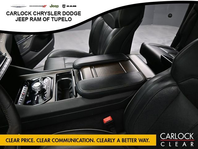 Used 2023 Jeep Grand Wagoneer L Series II AWD/4WD image 13