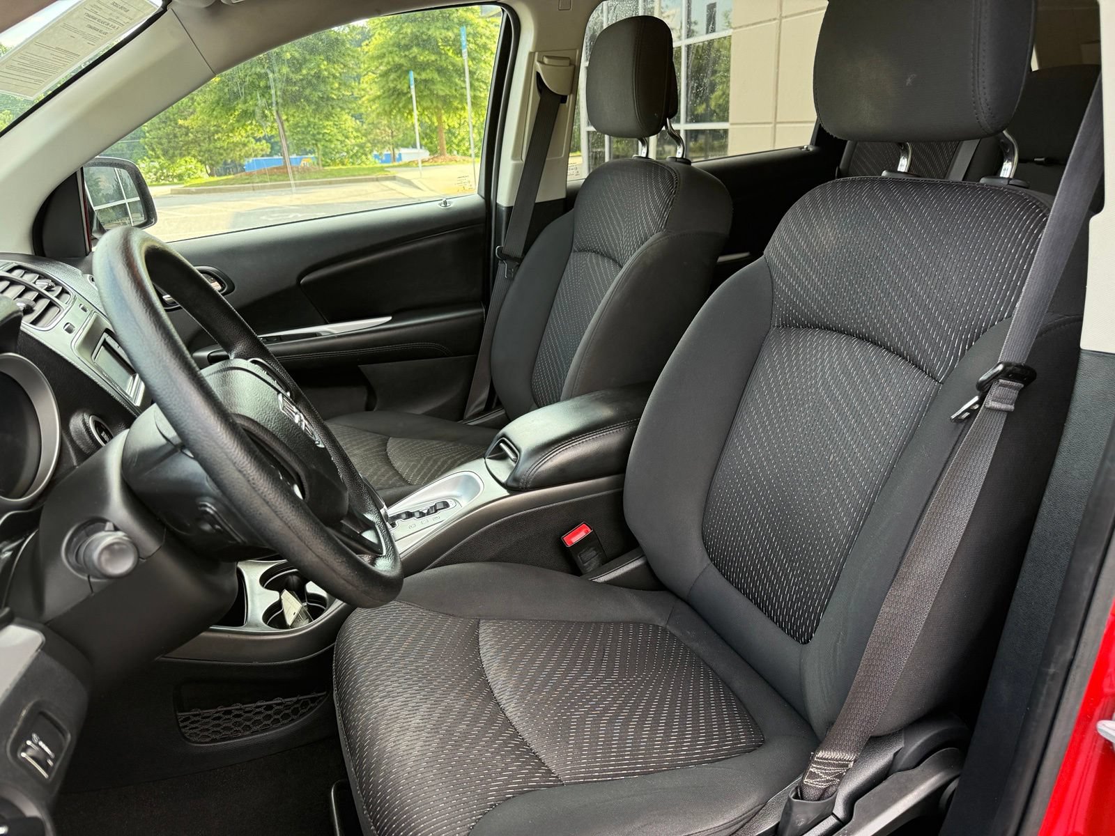Used 2018 Dodge Journey SE w/ Blacktop Package FWD image 34