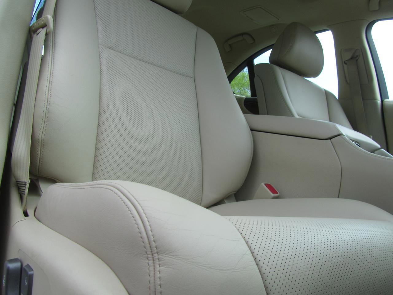 Used 2011 Lexus LS 460 Luxury w/ Luxury Value Edition image 22