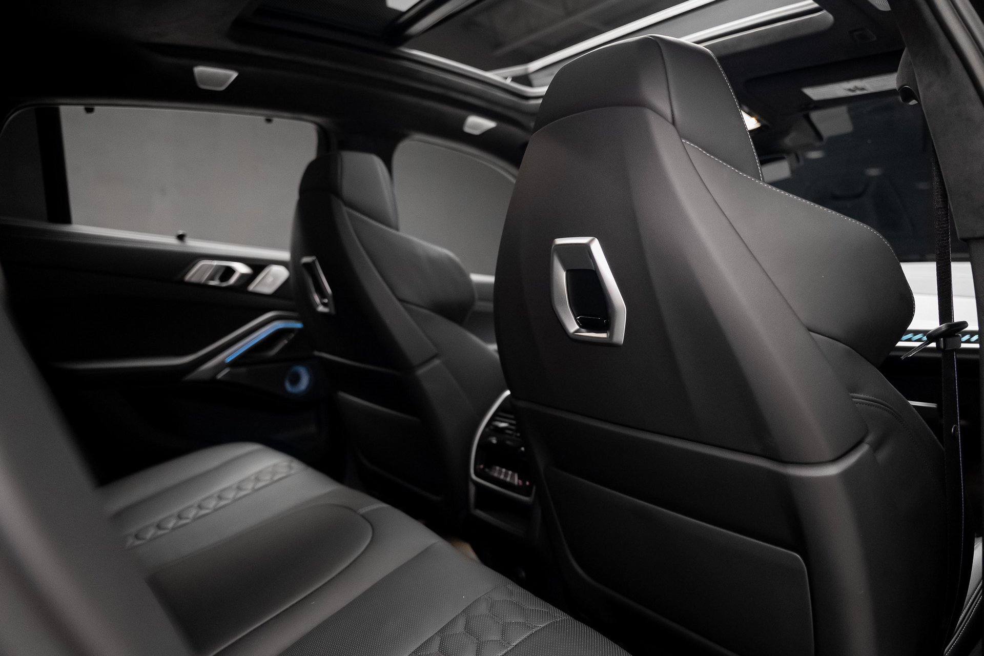 Used 2024 BMW X6 M Competition image 73