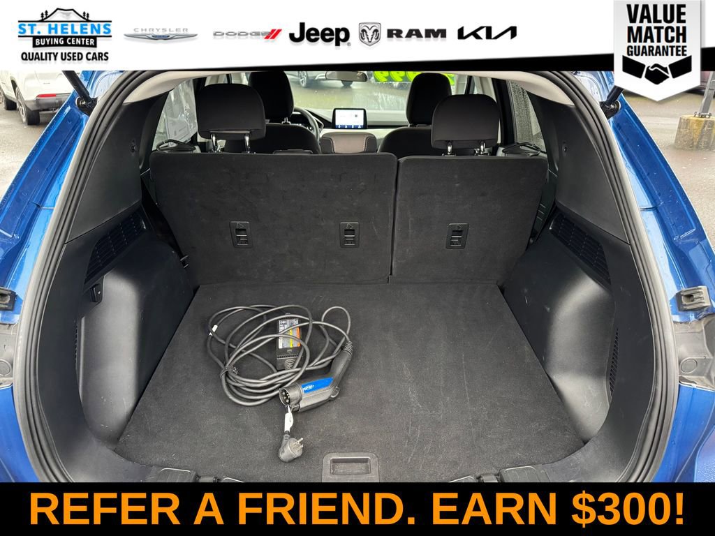 Used 2022 Ford Escape SE image 8