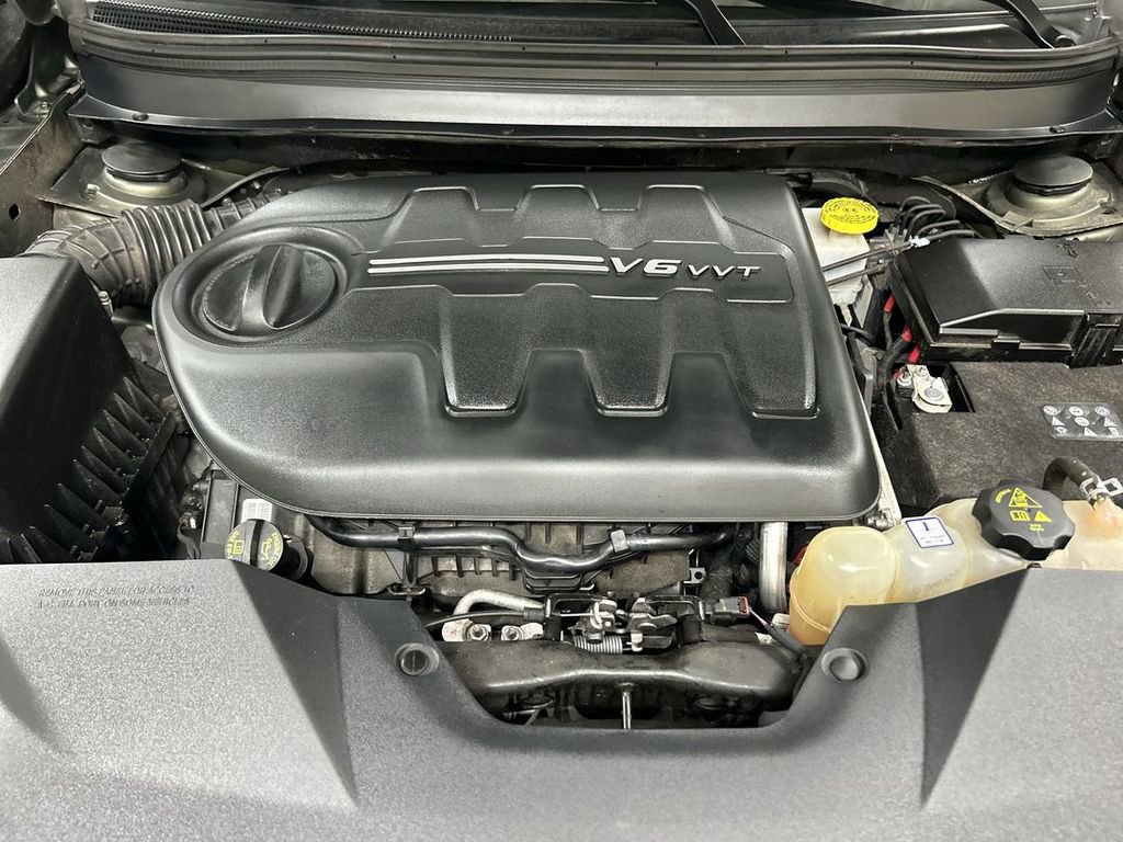 Used 2021 Jeep Cherokee Limited image 24