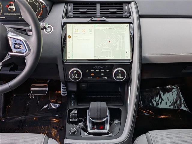 Certified 2024 Jaguar E-PACE R-Dynamic SE AWD/4WD image 12