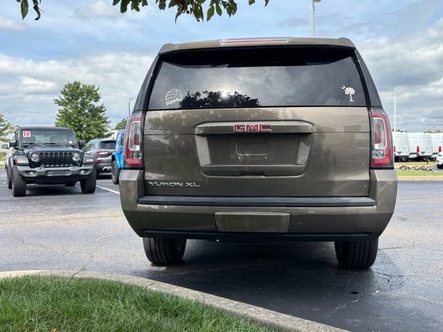 Used 2016 GMC Yukon XL SLT w/ Open Road Package AWD/4WD image 9