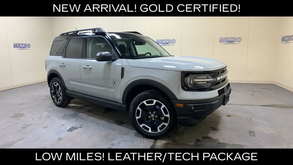 Certified 2022 Ford Bronco Sport Outer Banks w/ Tech Package AWD/4WD image 1
