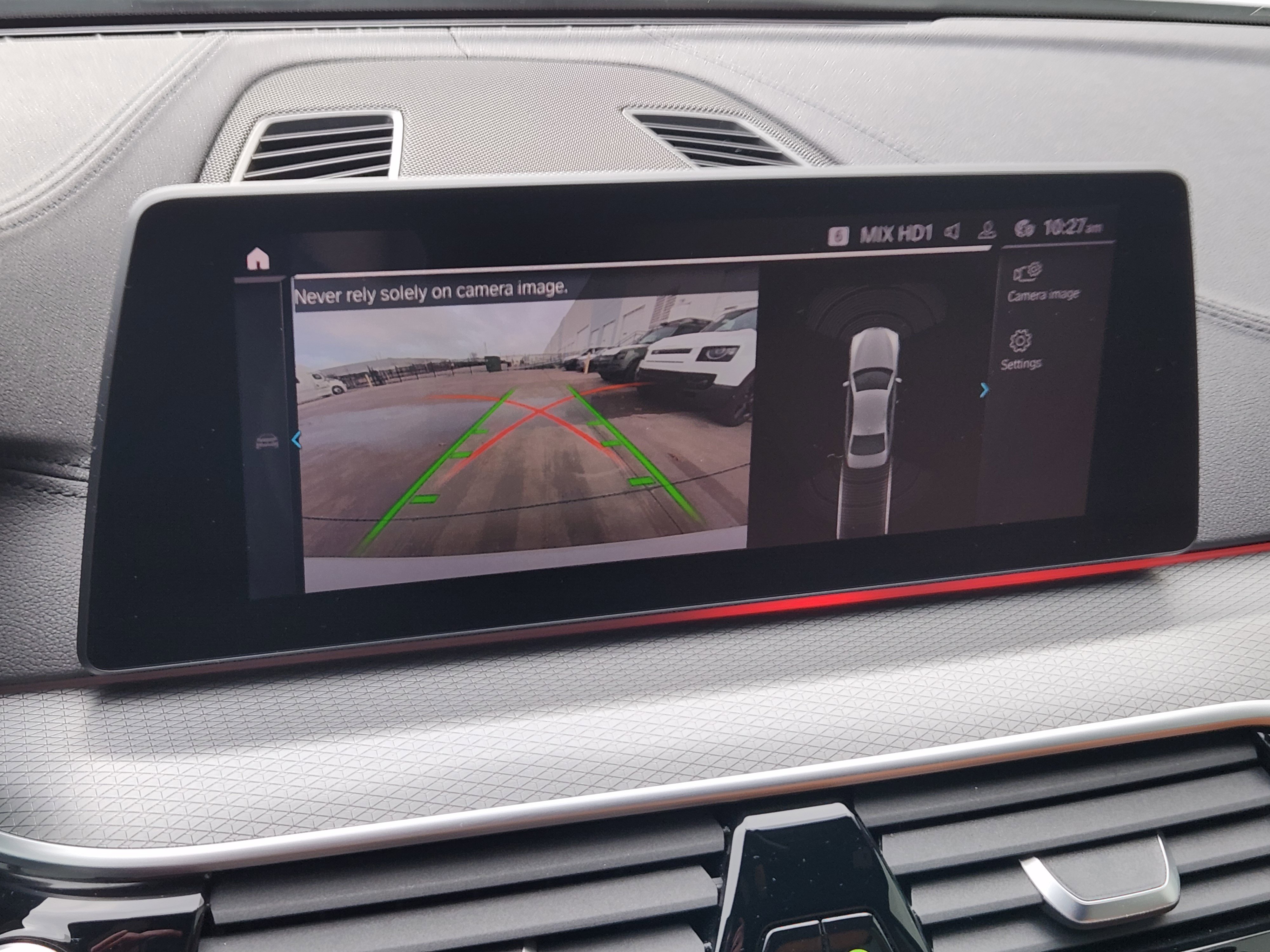 Used 2020 BMW 530e w/ M Sport Package image 18