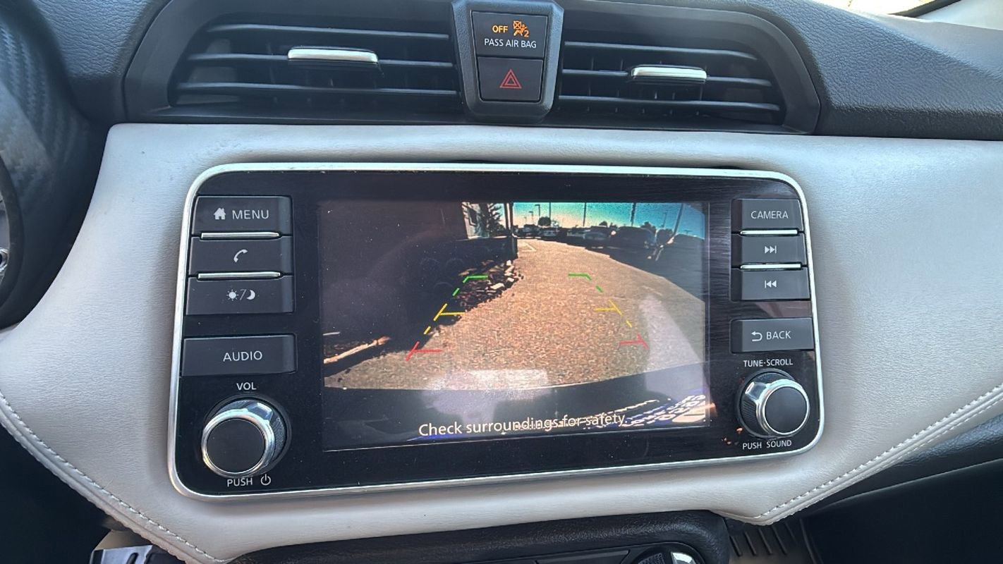 Used 2020 Nissan Versa SV image 29