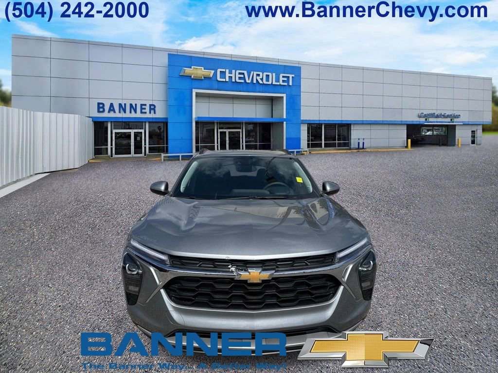 New 2026 Chevrolet Trax LT image 2