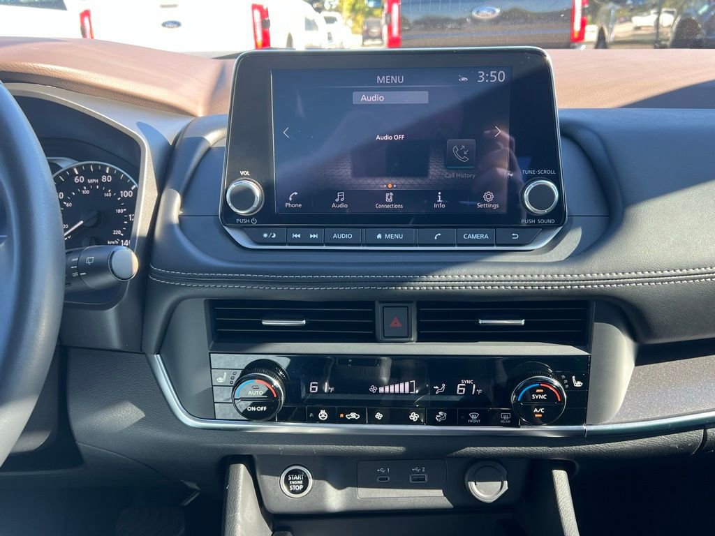 Used 2023 Nissan Rogue SV w/ SV Premium B Package image 28