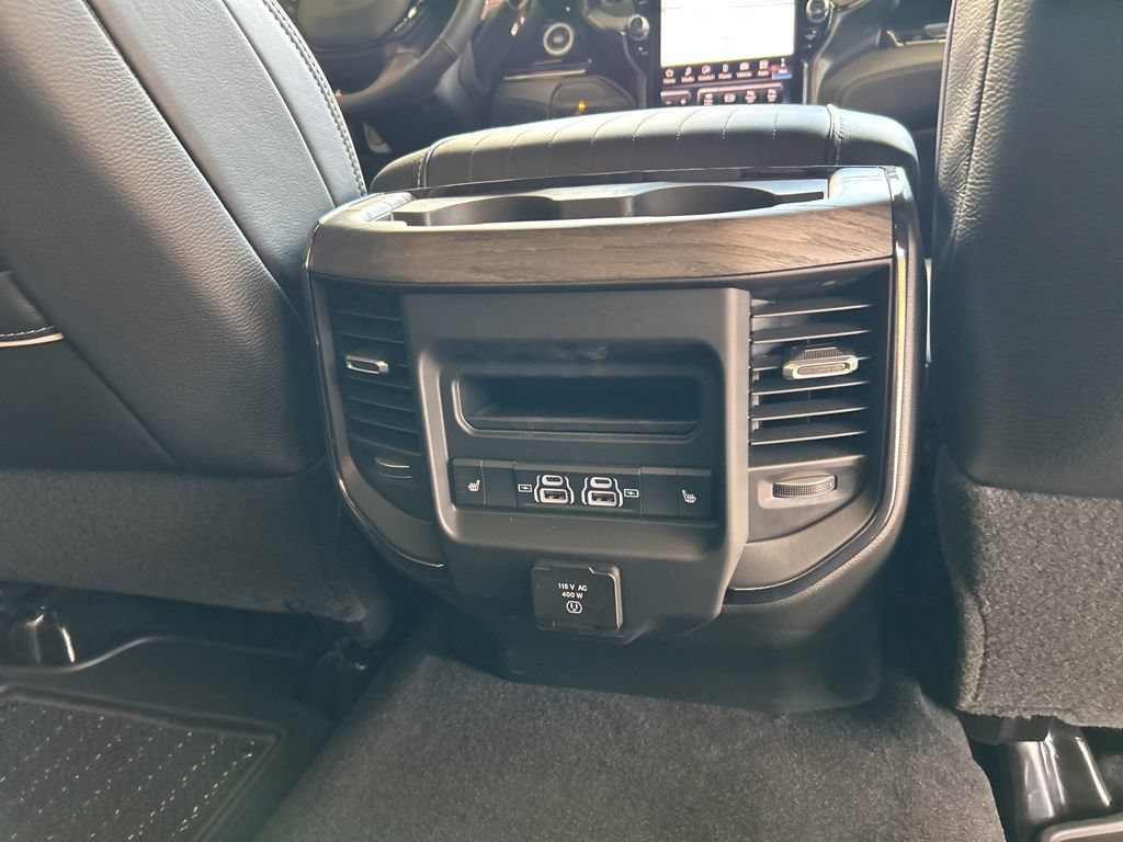 New 2026 RAM 3500 Limited AWD/4WD image 32