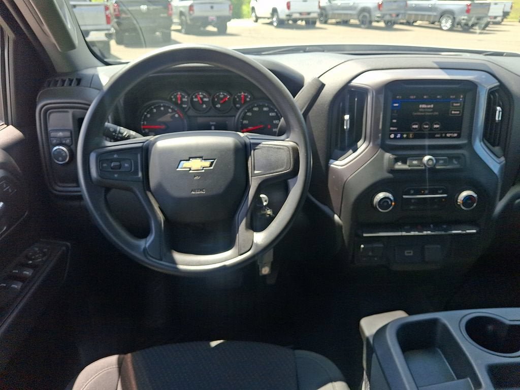 Used 2020 Chevrolet Silverado 1500 Custom w/ Custom Value Package RWD image 11
