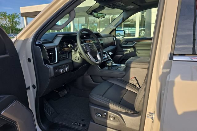 New 2026 GMC Sierra 1500 Denali w/ Denali Reserve Package AWD/4WD image 10