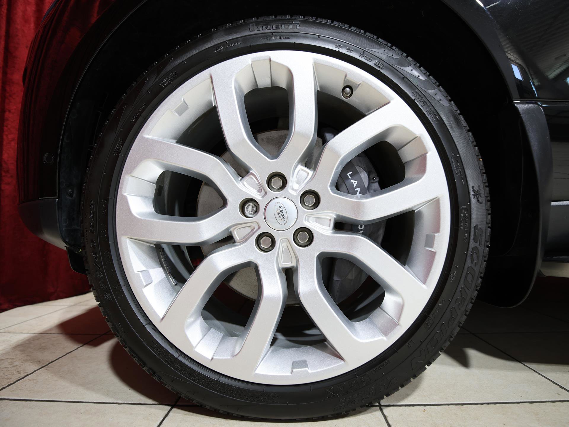 Used 2020 Land Rover Range Rover HSE AWD/4WD image 7