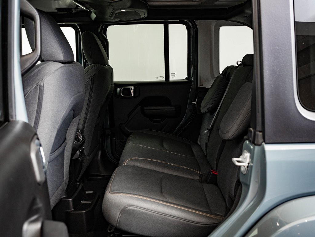 Used 2024 Jeep Wrangler Unlimited w/ Convenience Group image 40