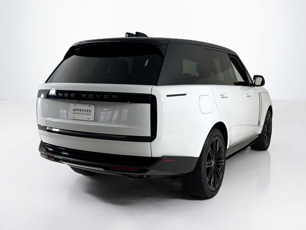 Used 2024 Land Rover Range Rover SE image 5