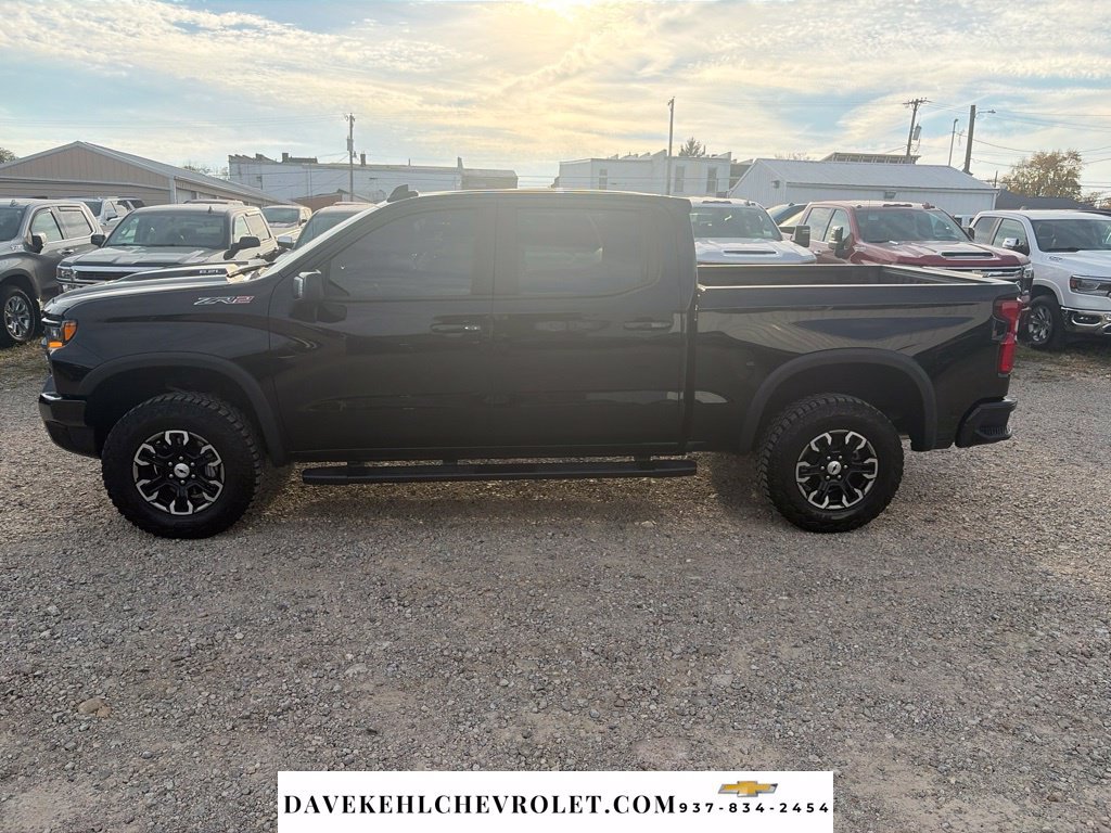Used 2025 Chevrolet Silverado 1500 ZR2 w/ Technology Package AWD/4WD image 3