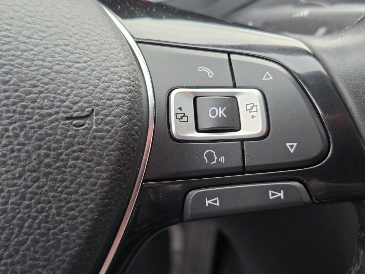 Used 2017 Volkswagen Jetta SE image 24