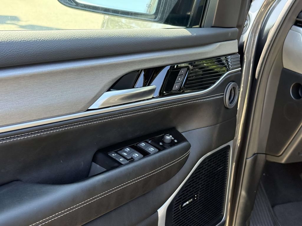 New 2026 Jeep Grand Wagoneer L 4WD w/ Premium Group I image 34