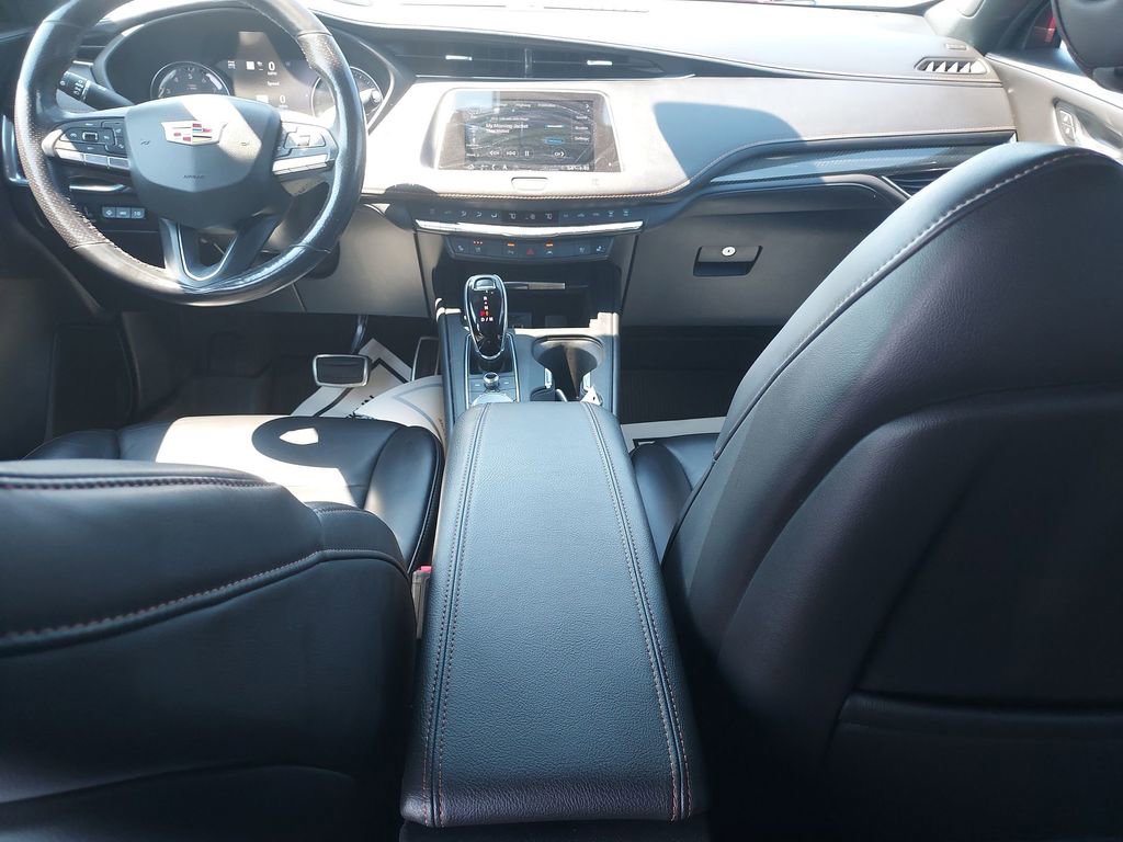 Used 2021 Cadillac XT4 Sport w/ Sun And Sound Package image 10