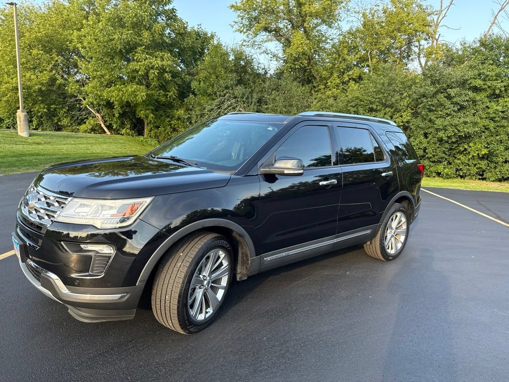 Used 2019 Ford Explorer Limited w/ Class III Trailer Tow Package AWD/4WD image 3