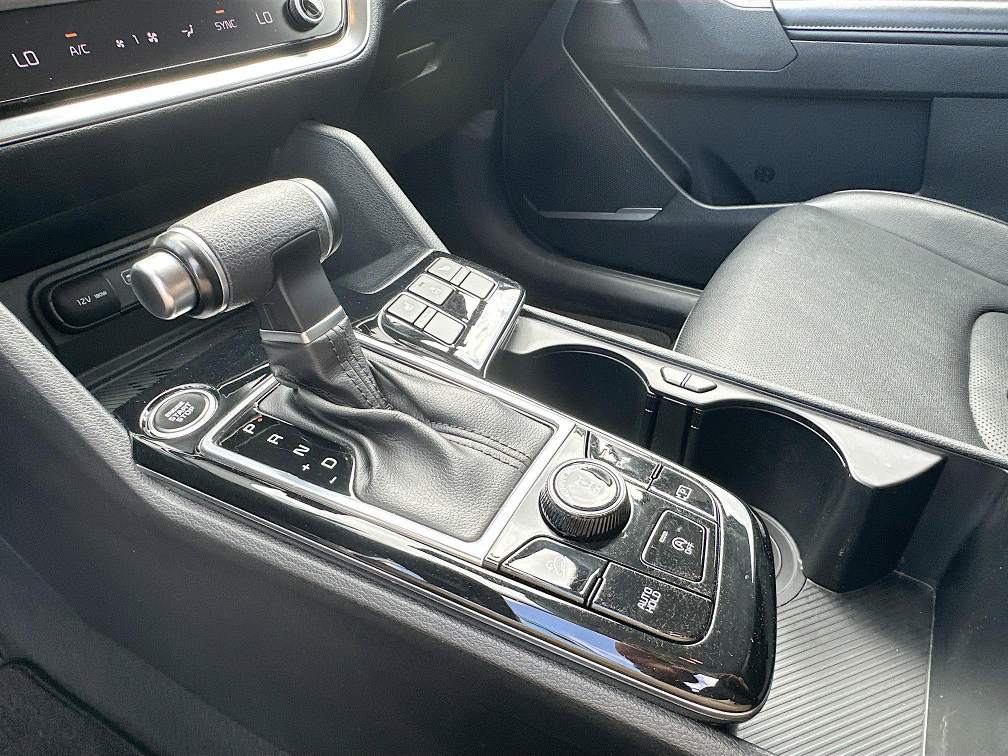 Used 2023 Kia Sportage EX image 17