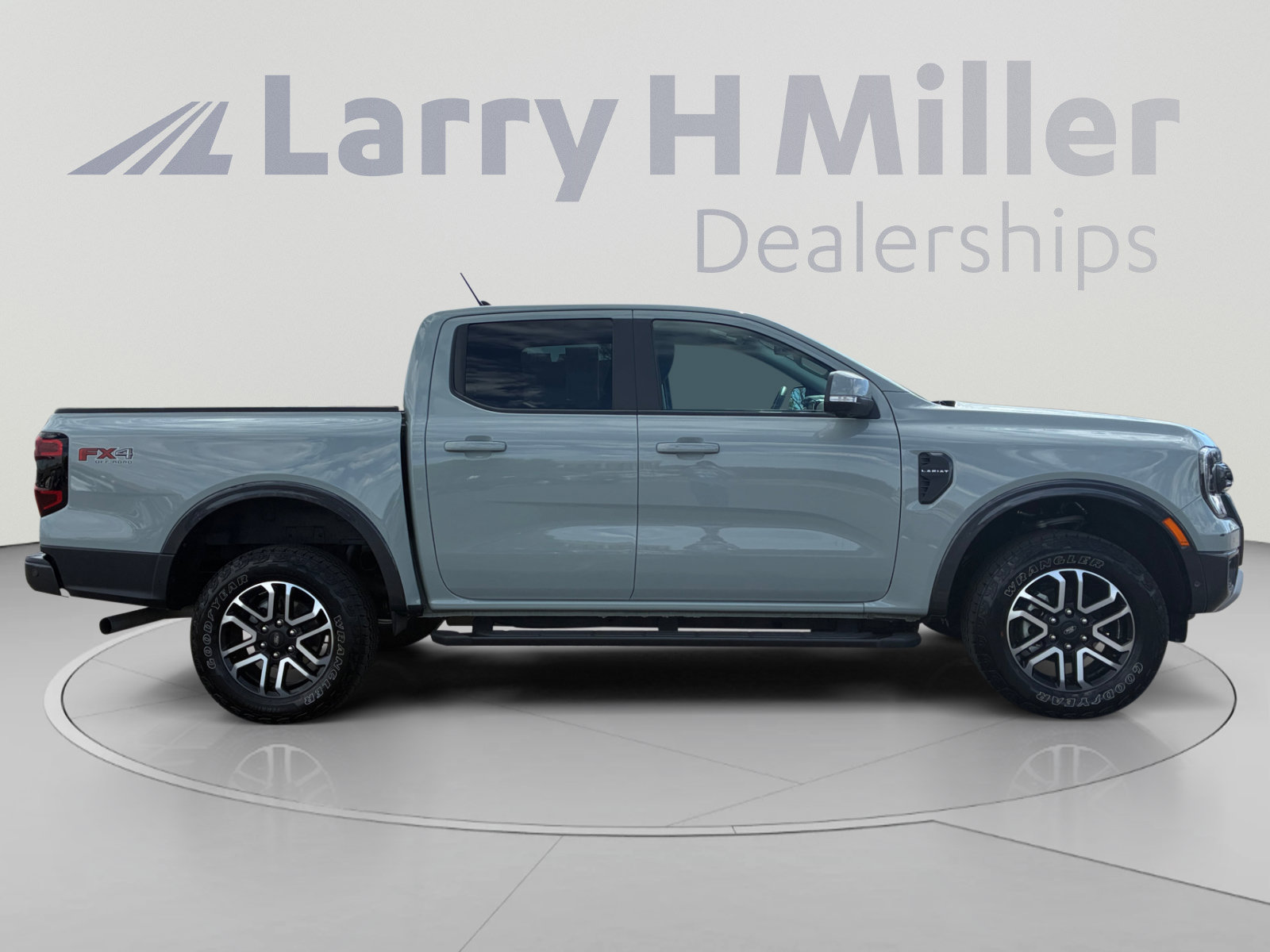 Certified 2024 Ford Ranger Lariat w/ FX4 Off-Road Package AWD/4WD image 6