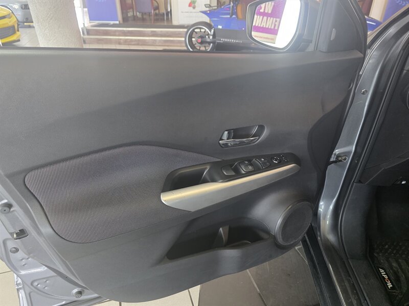 Used 2020 Nissan Kicks SV FWD image 24