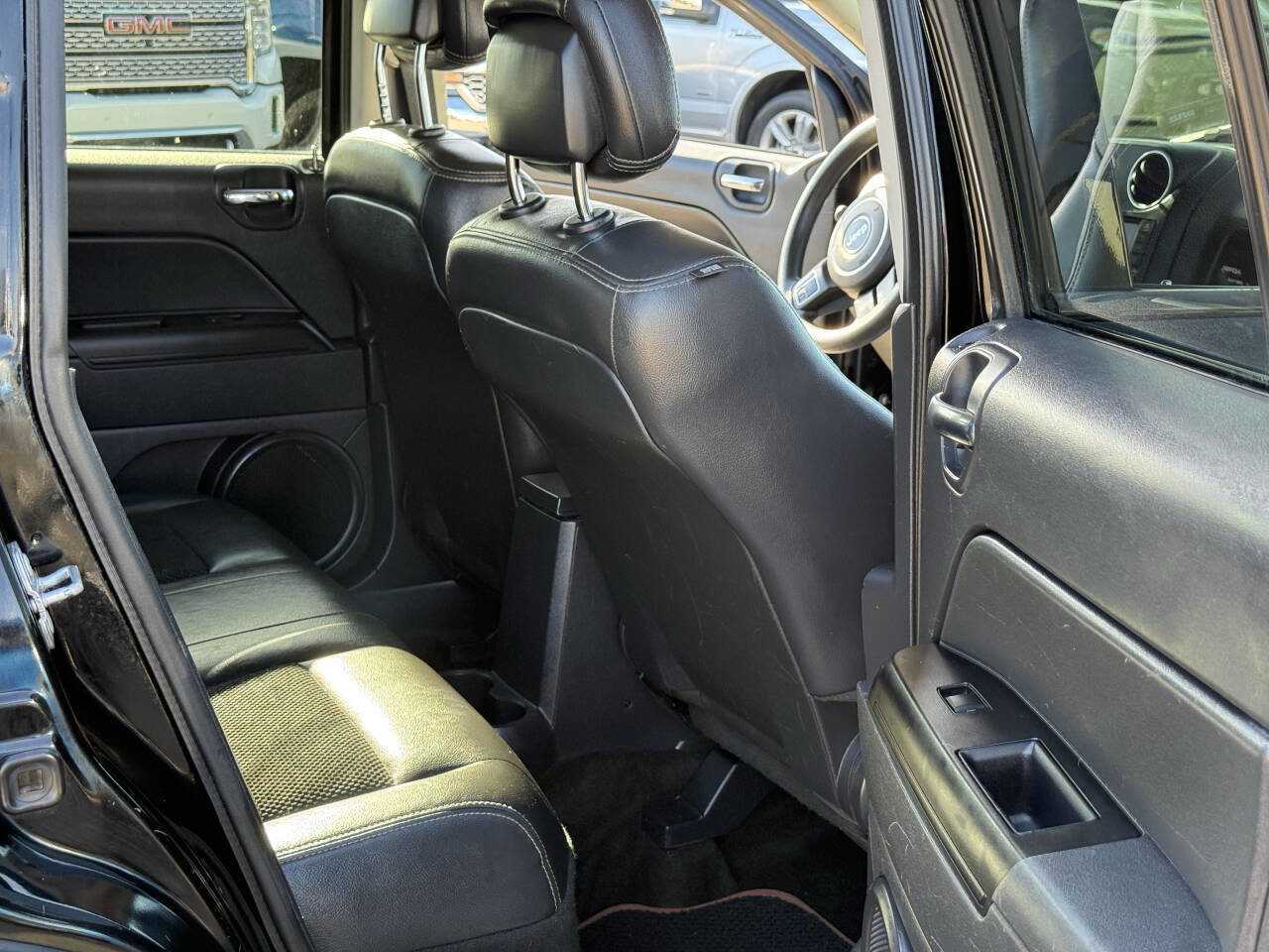 Used 2015 Jeep Compass Sport w/ Power Value Group FWD image 8