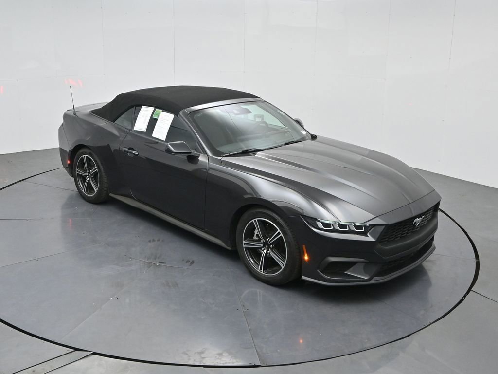 Used 2024 Ford Mustang Convertible image 36