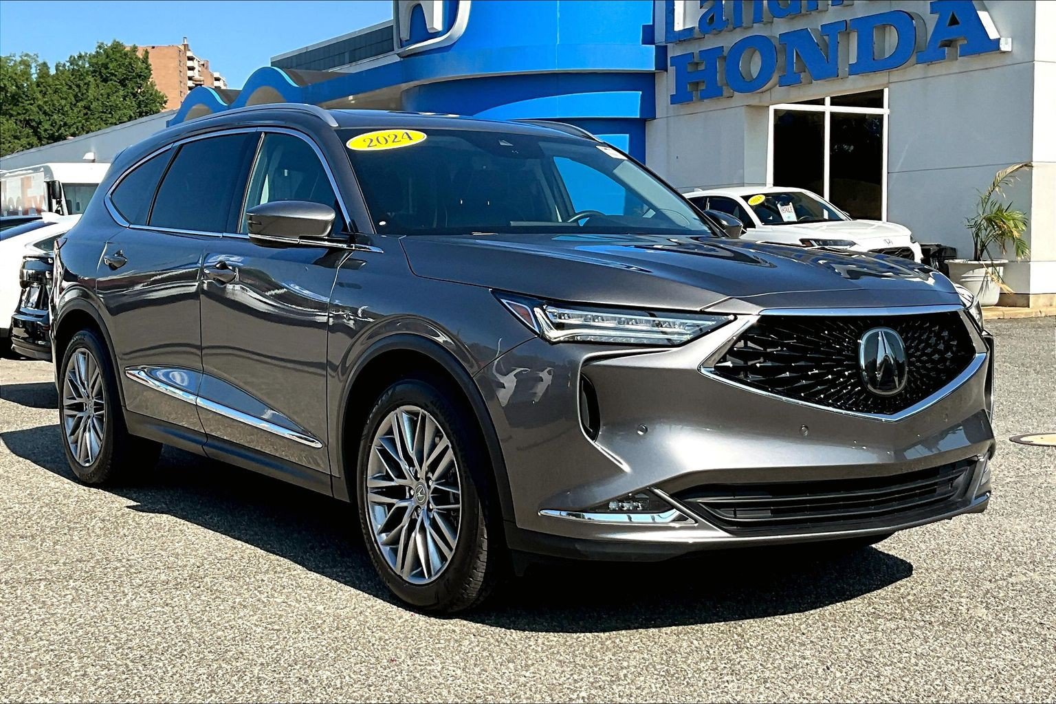 Used 2024 Acura MDX SH-AWD w/ Advance Package image 11