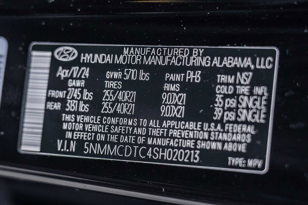 Used 2025 Genesis GV70 3.5T Sport w/ Sport Prestige Package image 28