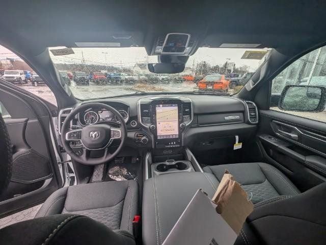 New 2026 RAM 1500 4x4 Crew Cab image 10