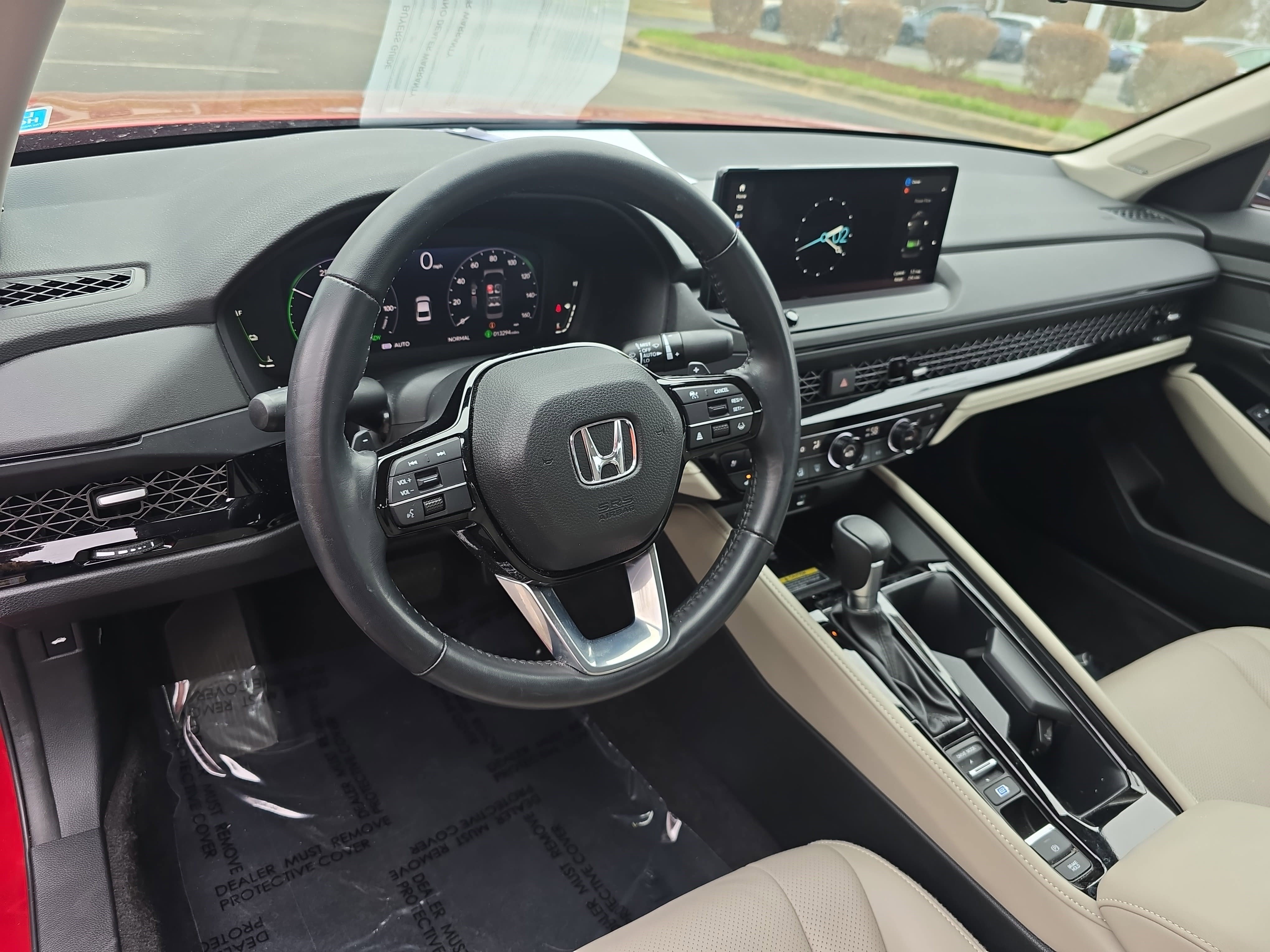 Used 2023 Honda Accord Touring image 16