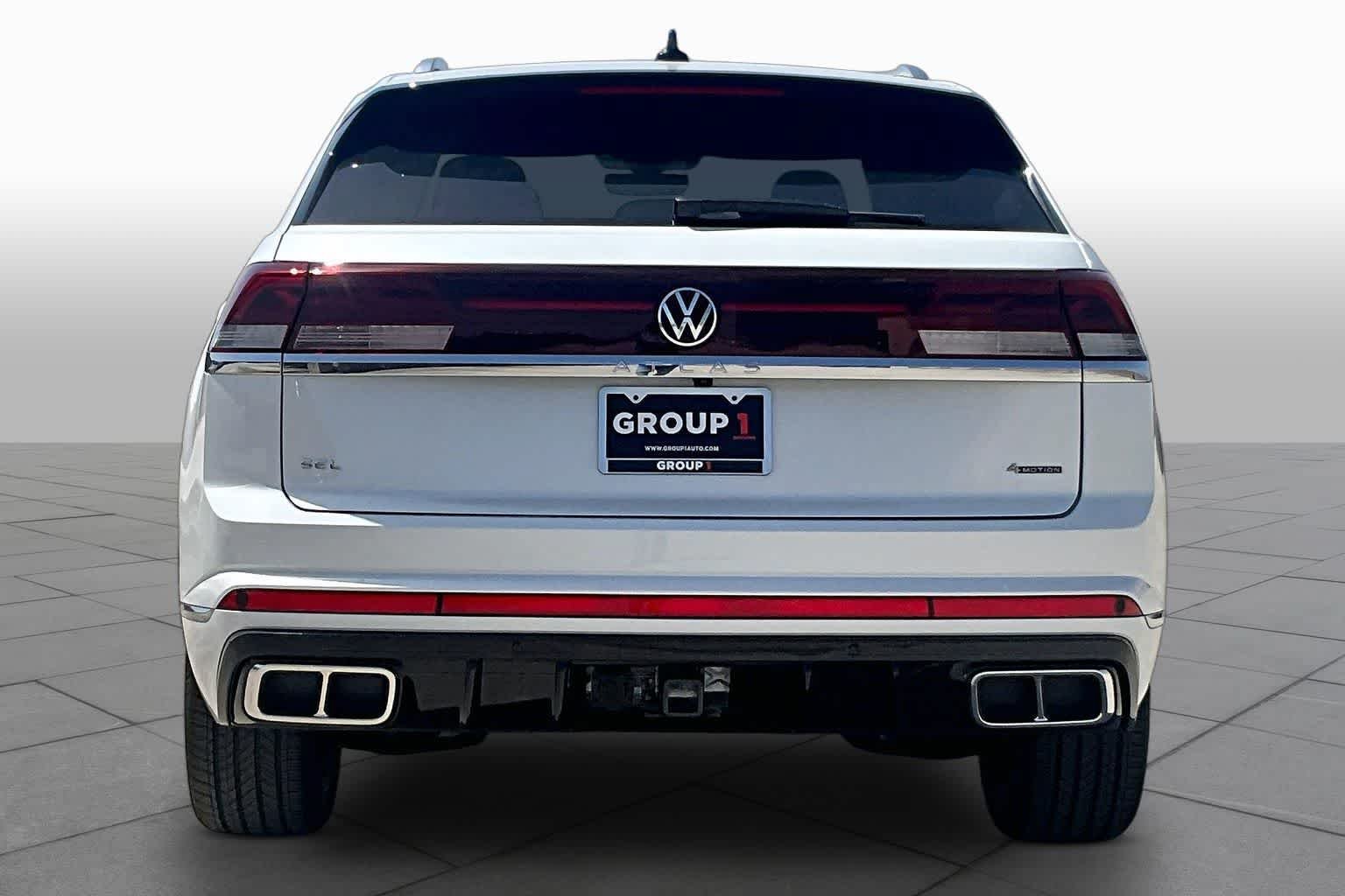 New 2026 Volkswagen Atlas Cross Sport SEL Premium R-Line AWD/4WD image 4