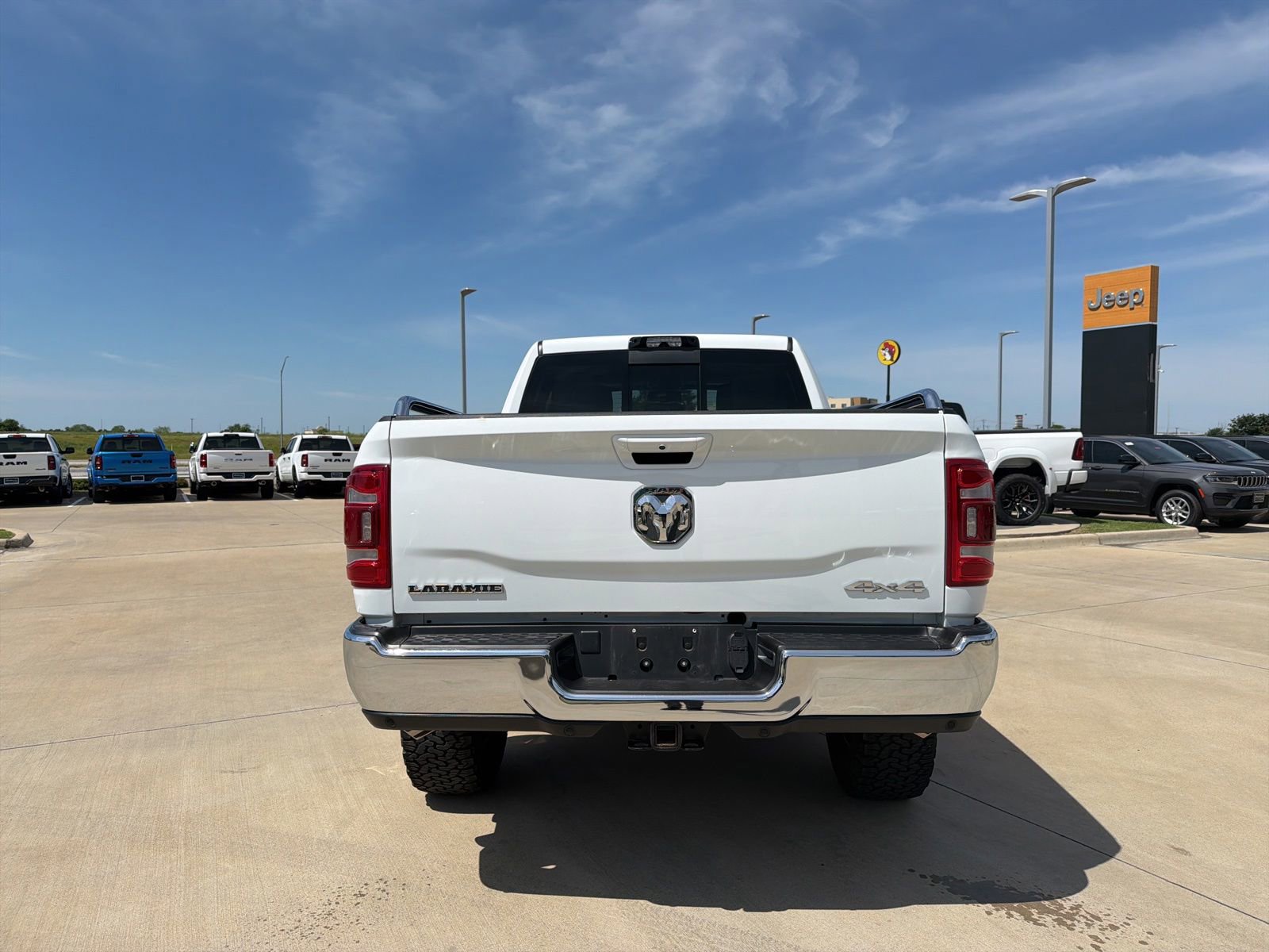 Used 2024 RAM 2500 Laramie AWD/4WD image 4