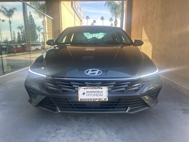 New 2026 Hyundai Elantra Limited image 36